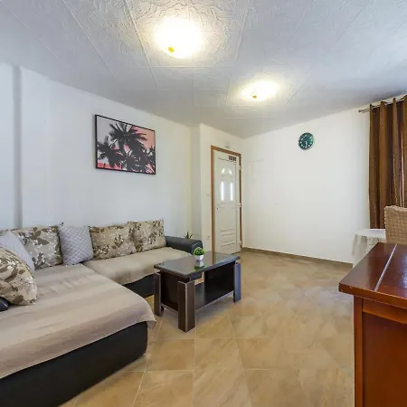 Apartment Prlender *
